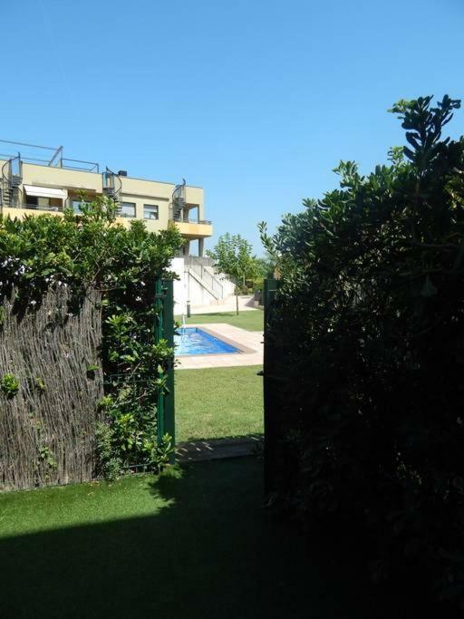Masia Blanca - โกมาร์รูกา ภายนอก รูปภาพ